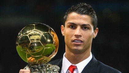 开云体育在线入口-全国滑板极限挑战大会，街头青春的运动狂欢，极限滑板爱好者