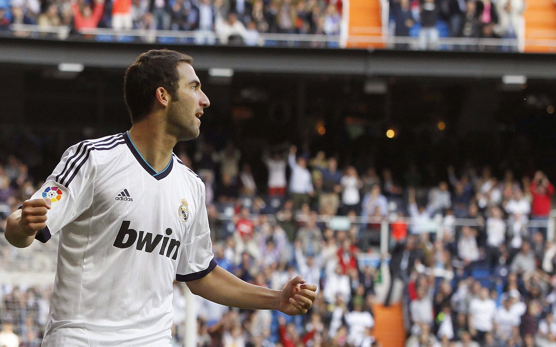 孙铭徽带伤坚守赛场，展现运动精神，孙铭徽集锦视频