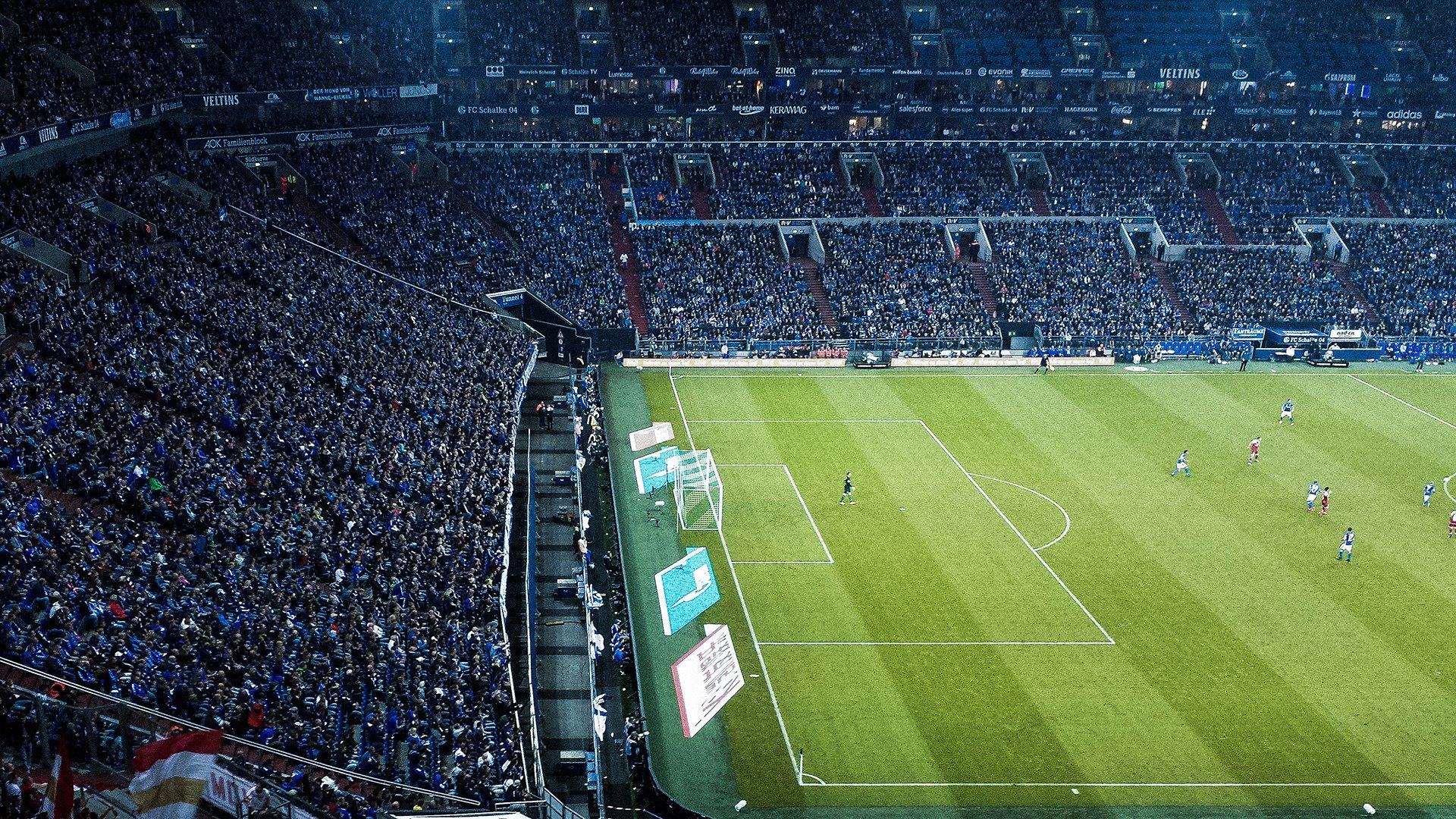 欧冠经典战役：那些令人热血沸腾的瞬间，欧冠经典之战